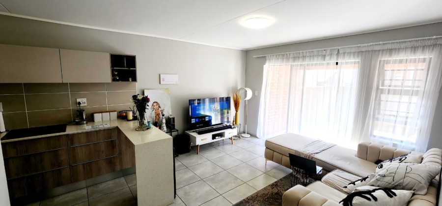  Bedroom Property for Sale in Rooihuiskraal North Gauteng