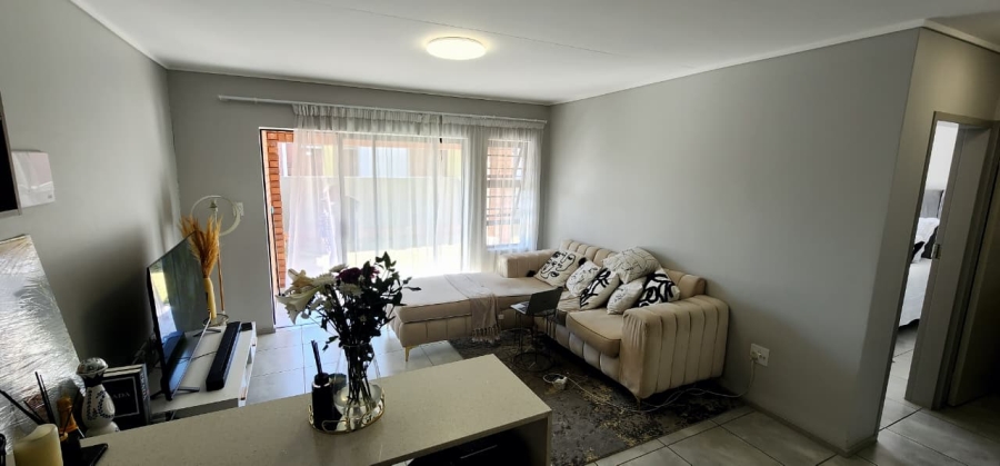  Bedroom Property for Sale in Rooihuiskraal North Gauteng