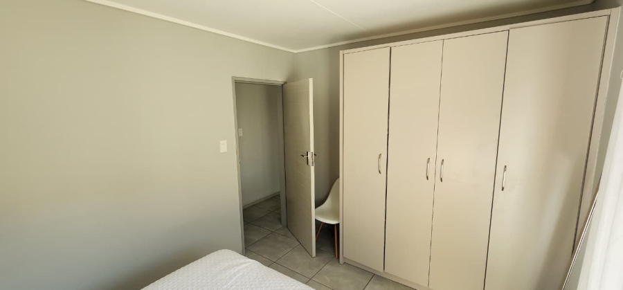  Bedroom Property for Sale in Rooihuiskraal North Gauteng