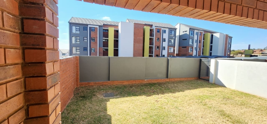  Bedroom Property for Sale in Rooihuiskraal North Gauteng