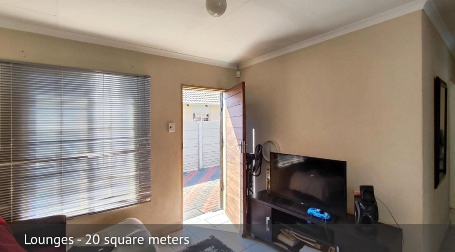 3 Bedroom Property for Sale in Palm Ridge Gauteng