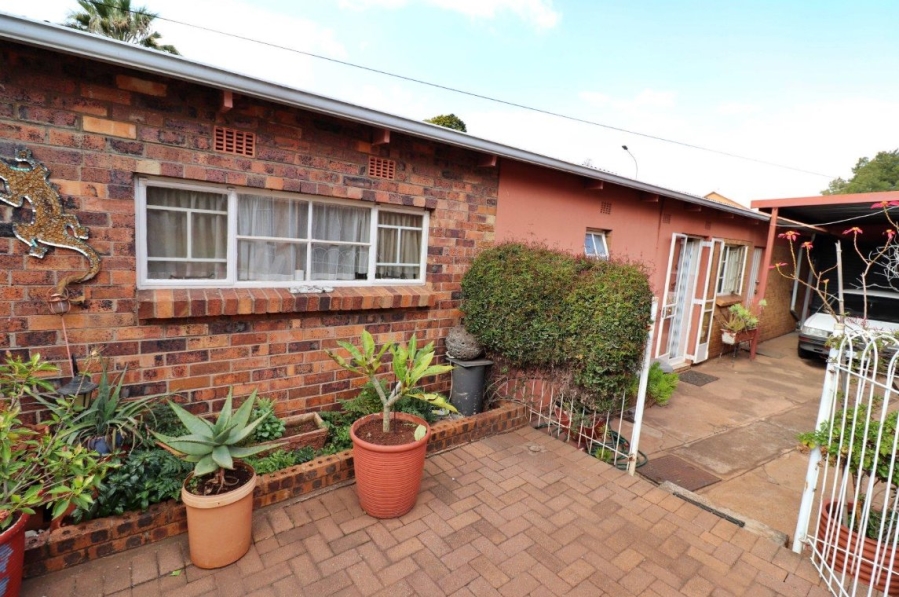 3 Bedroom Property for Sale in Edenvale Central Gauteng