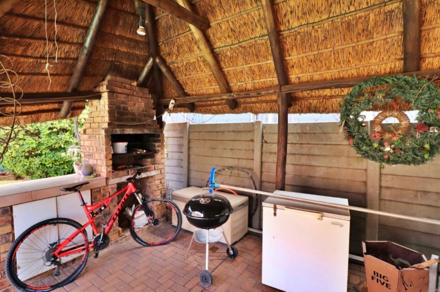 3 Bedroom Property for Sale in Edenvale Central Gauteng
