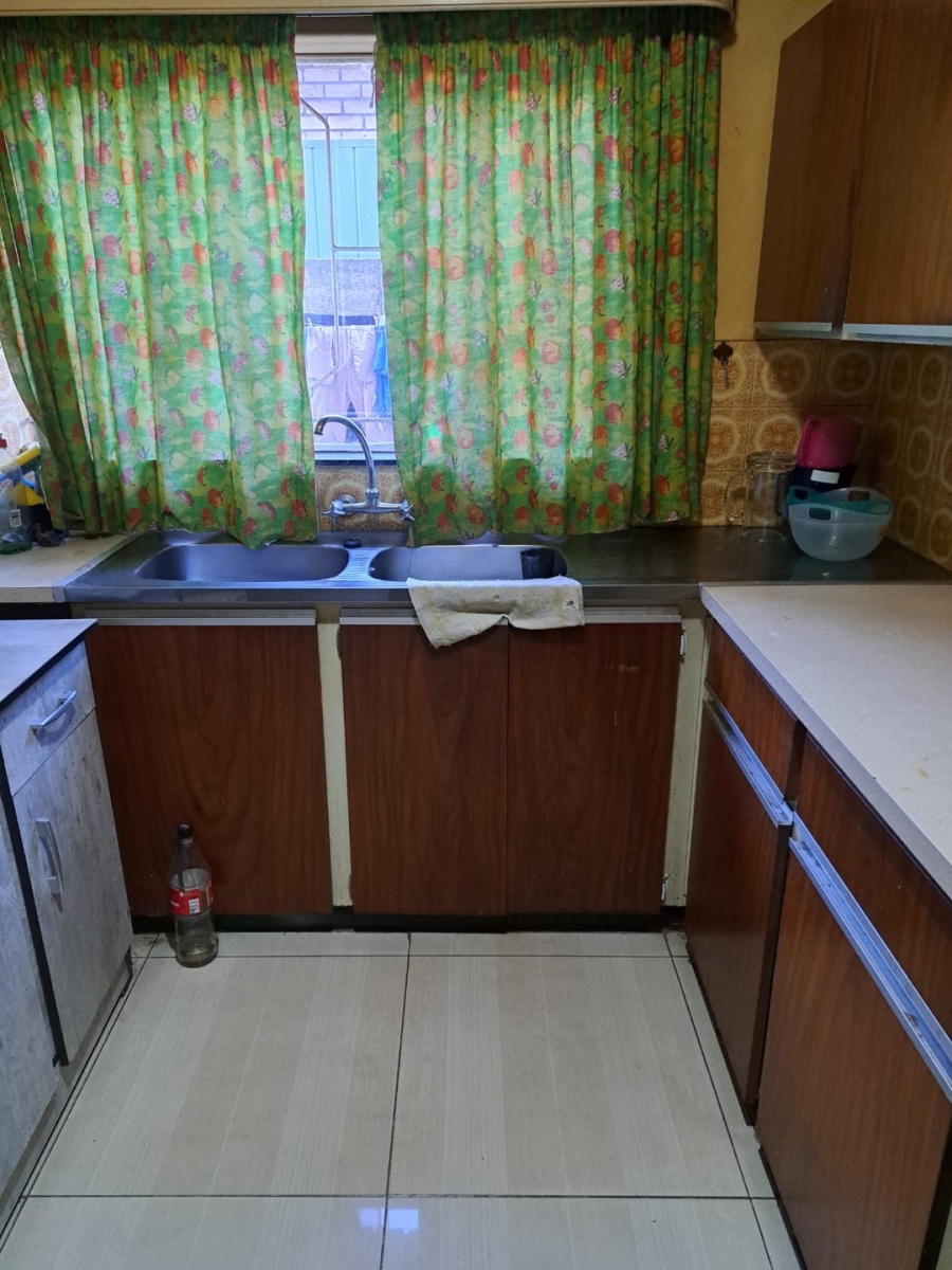 5 Bedroom Property for Sale in Pretoria Gauteng