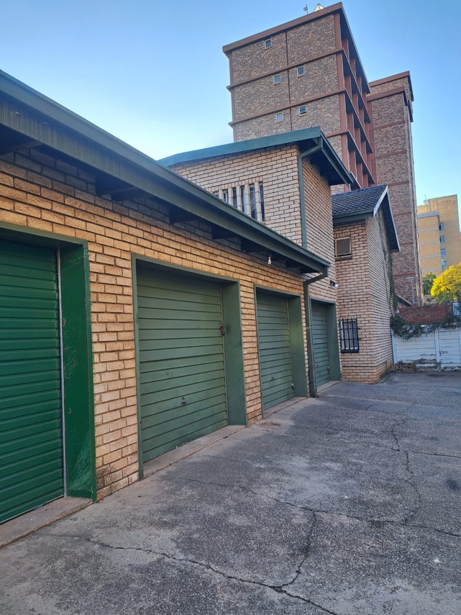 5 Bedroom Property for Sale in Pretoria Gauteng