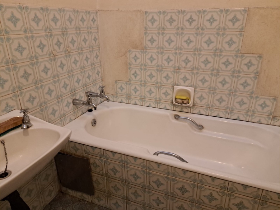 5 Bedroom Property for Sale in Pretoria Gauteng