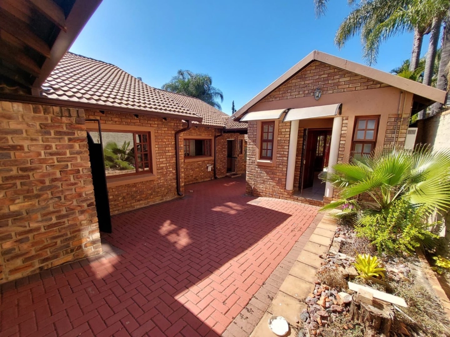 4 Bedroom Property for Sale in Montana Park Gauteng