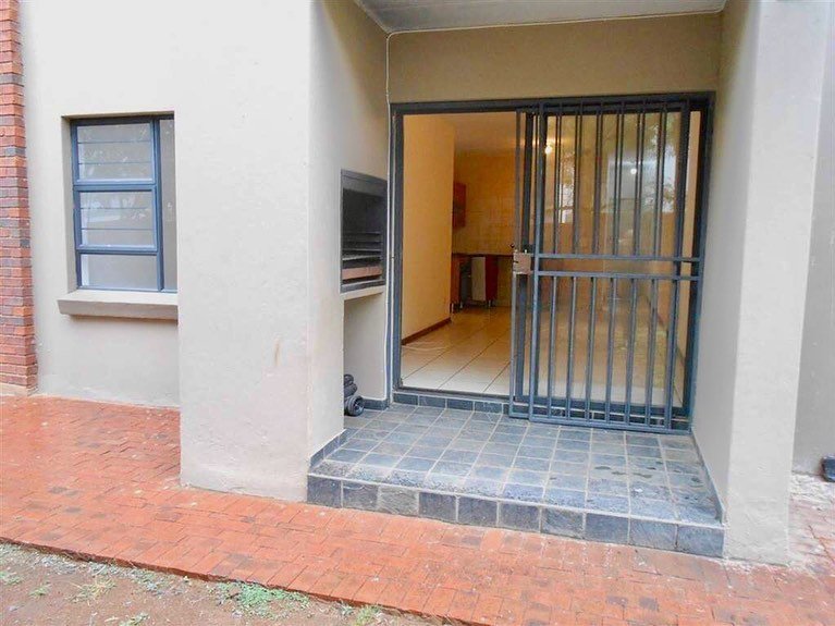 2 Bedroom Property for Sale in Noordhang Gauteng
