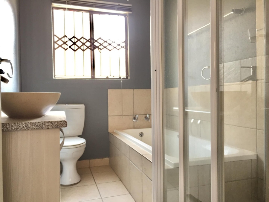 2 Bedroom Property for Sale in Noordhang Gauteng