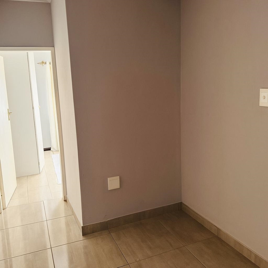 2 Bedroom Property for Sale in Noordhang Gauteng