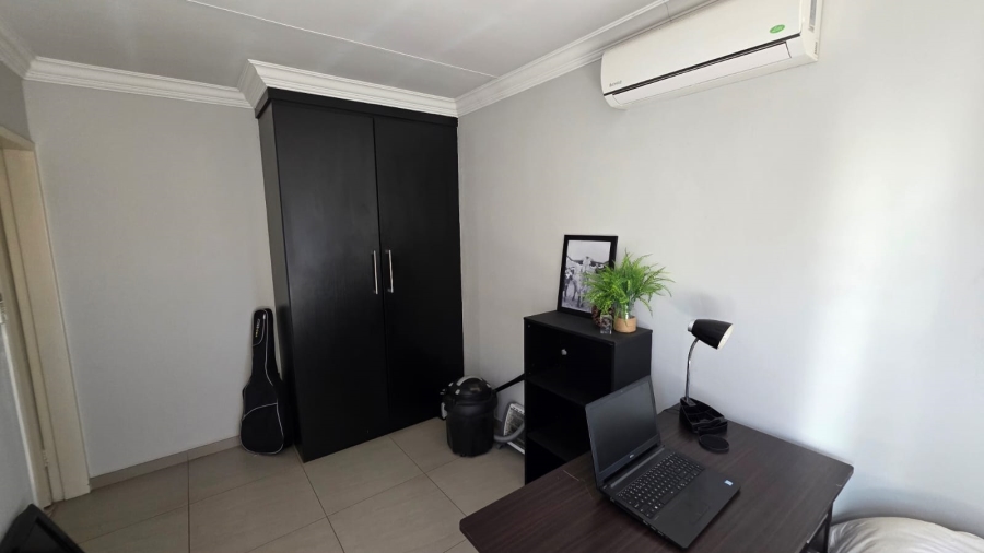 2 Bedroom Property for Sale in Doornpoort Gauteng