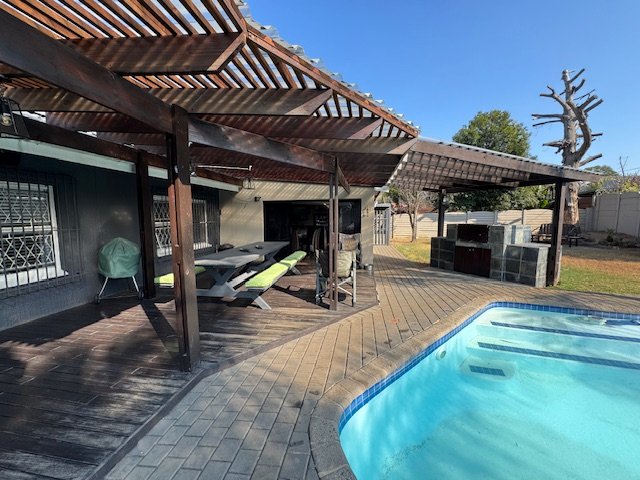 3 Bedroom Property for Sale in Van Riebeeck Park Gauteng