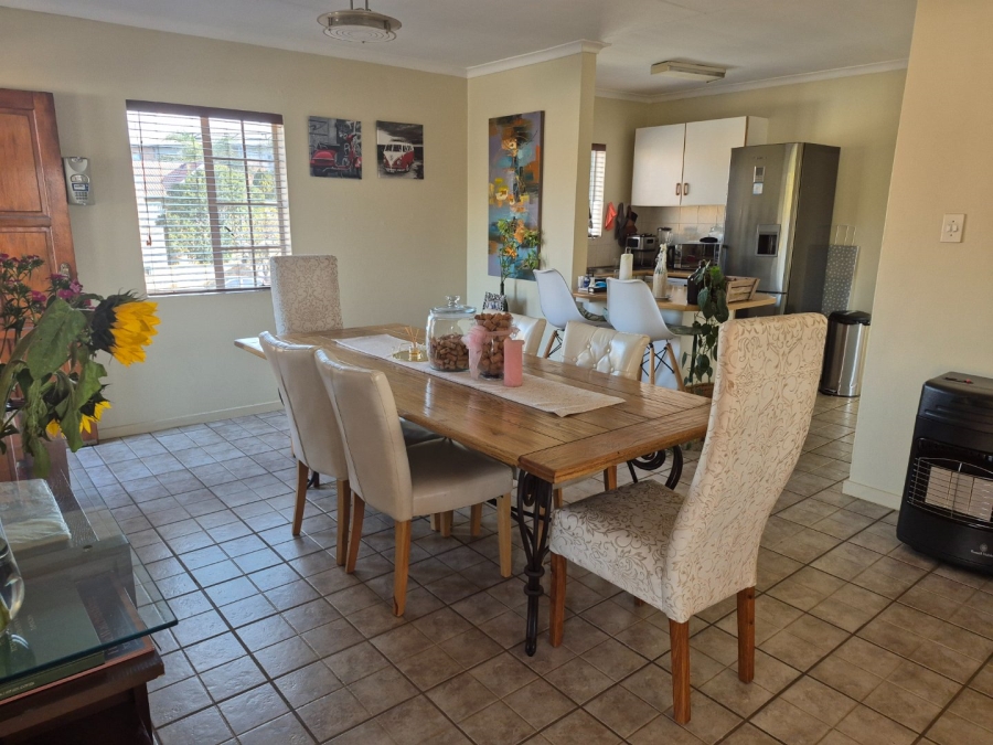 2 Bedroom Property for Sale in Die Hoewes Gauteng