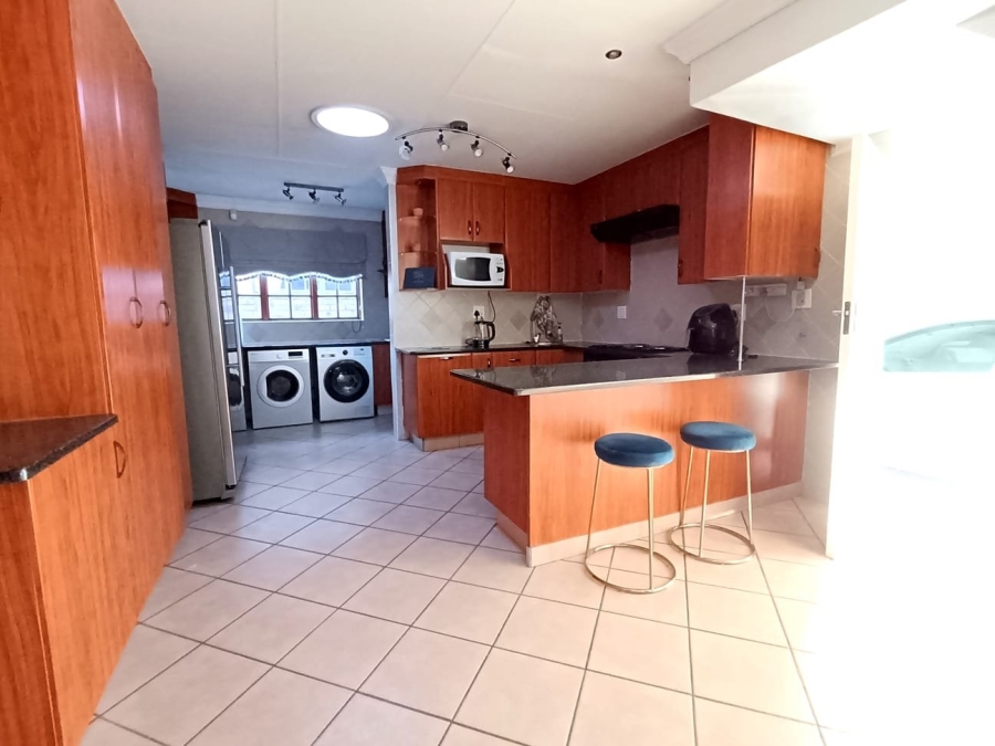 4 Bedroom Property for Sale in Amberfield Gauteng