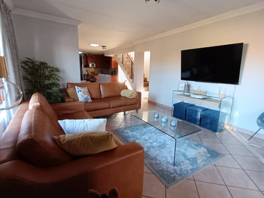 4 Bedroom Property for Sale in Amberfield Gauteng