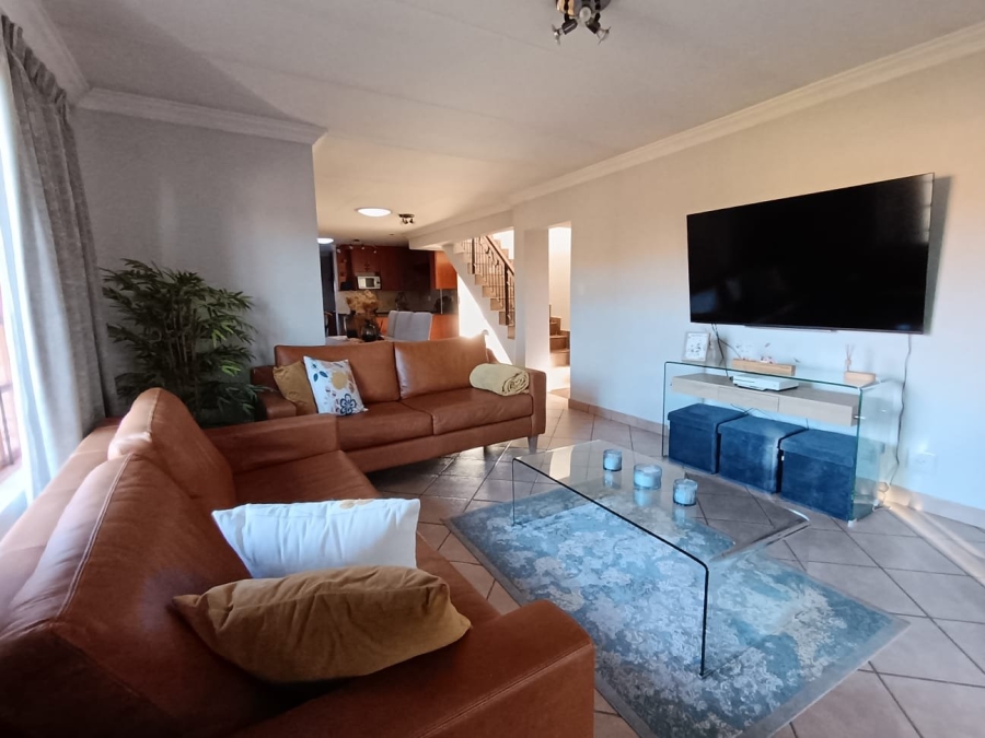 4 Bedroom Property for Sale in Amberfield Gauteng