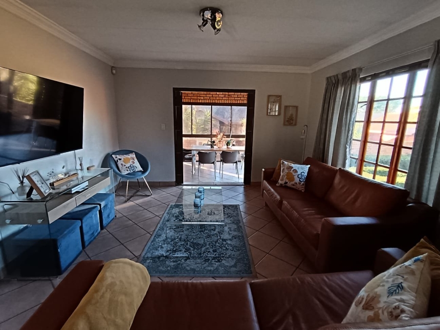 4 Bedroom Property for Sale in Amberfield Gauteng