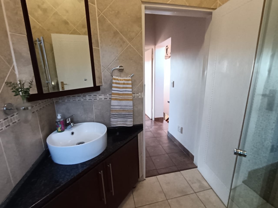 4 Bedroom Property for Sale in Amberfield Gauteng