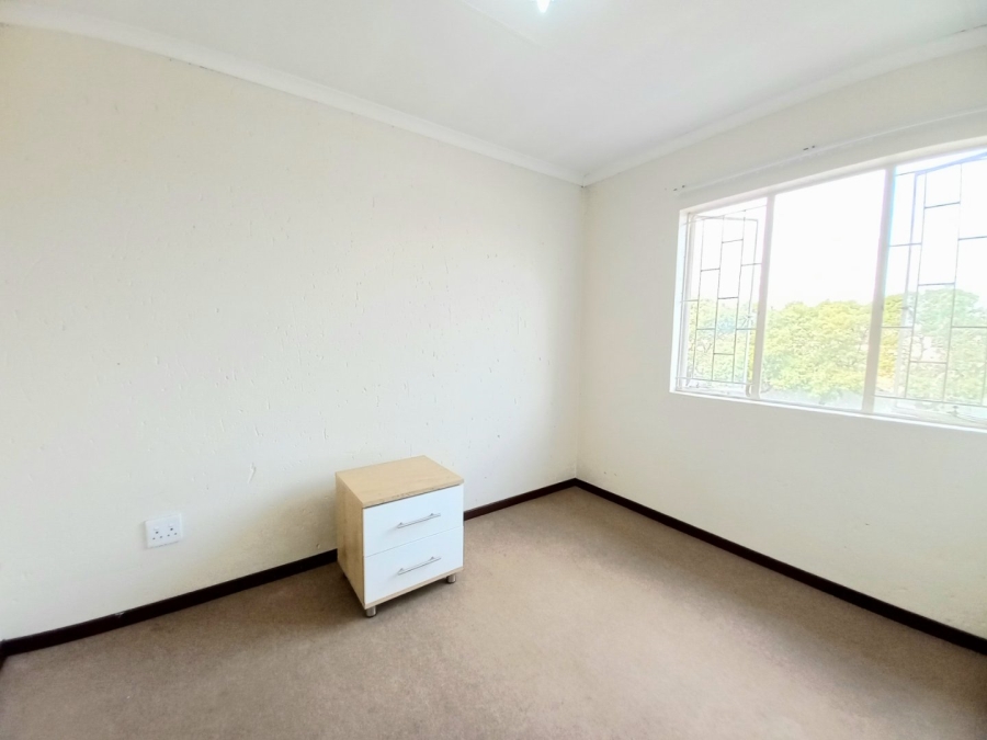 2 Bedroom Property for Sale in Greenstone Hill Gauteng