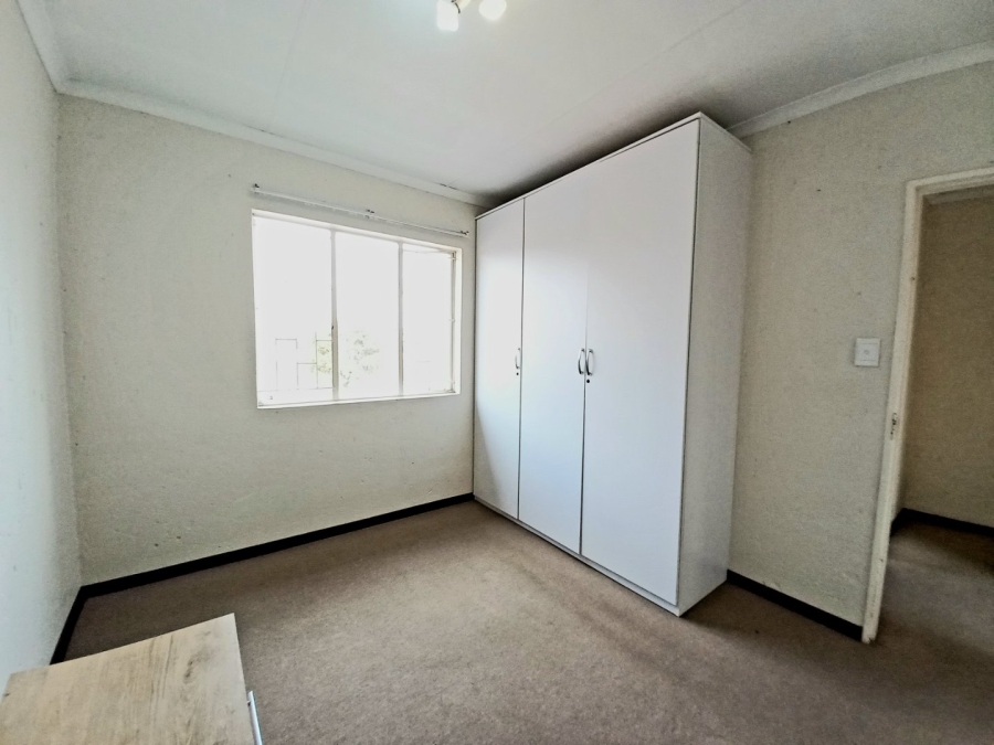 2 Bedroom Property for Sale in Greenstone Hill Gauteng