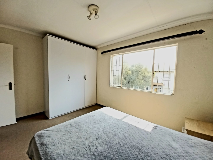 2 Bedroom Property for Sale in Greenstone Hill Gauteng