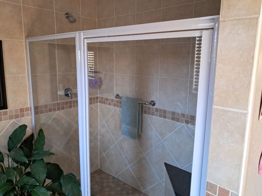 2 Bedroom Property for Sale in Norton Park Gauteng