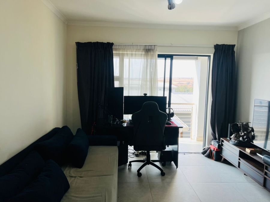 1 Bedroom Property for Sale in Modderfontein Gauteng