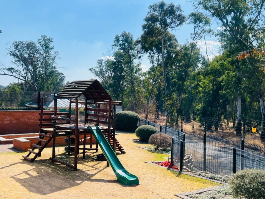 1 Bedroom Property for Sale in Modderfontein Gauteng