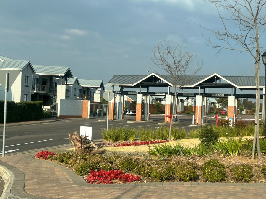 1 Bedroom Property for Sale in Modderfontein Gauteng
