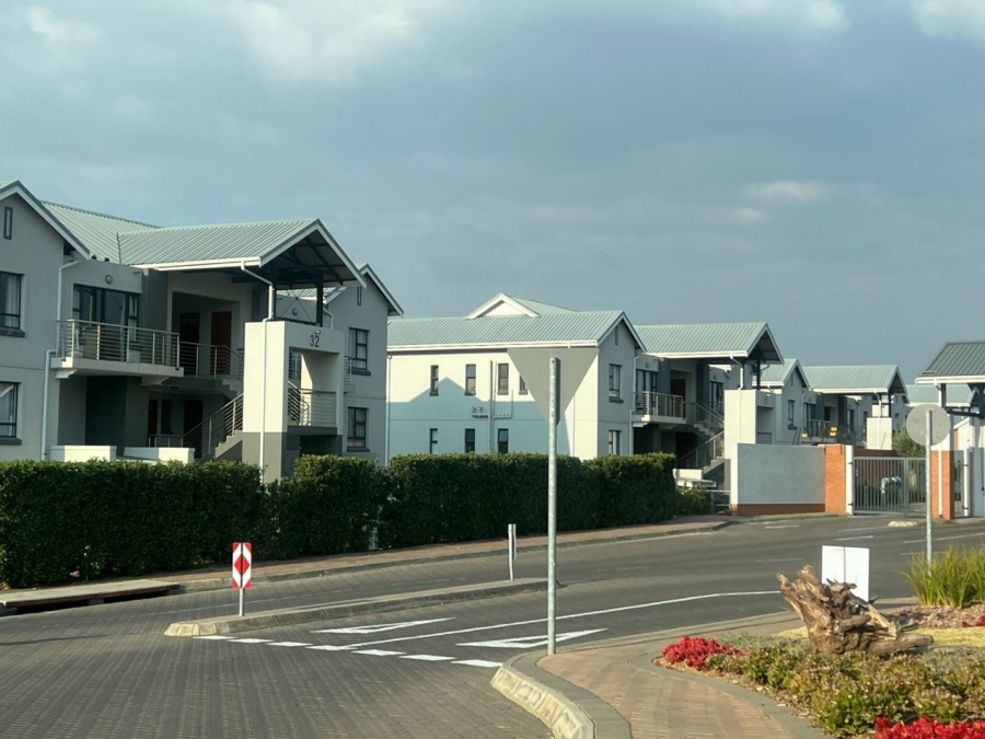 1 Bedroom Property for Sale in Modderfontein Gauteng