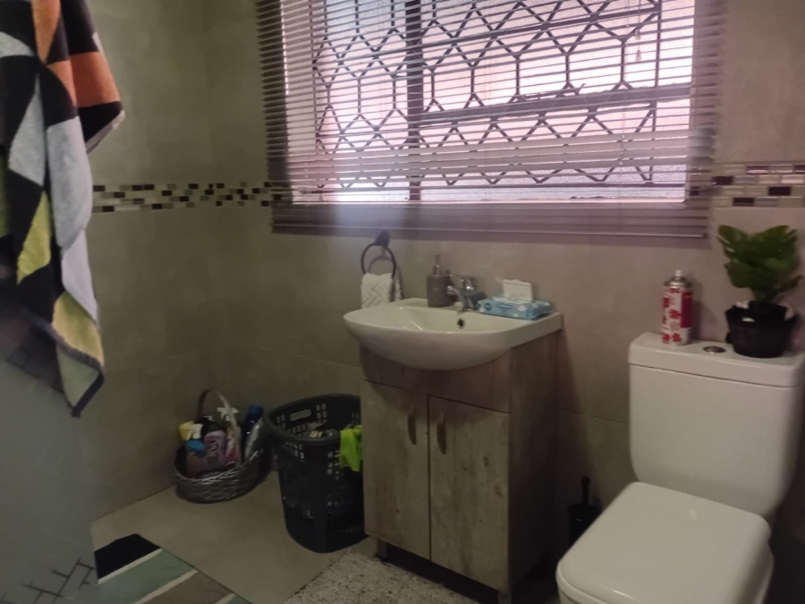 3 Bedroom Property for Sale in Lindo Park Gauteng