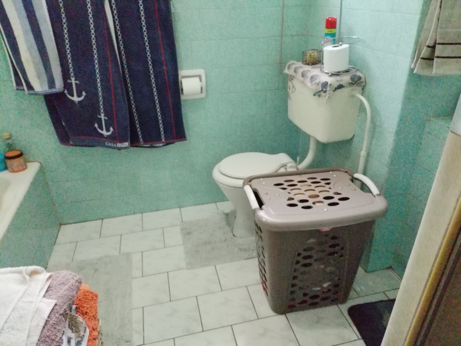 3 Bedroom Property for Sale in Selcourt Gauteng