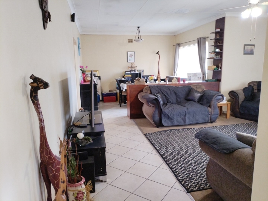 3 Bedroom Property for Sale in Selcourt Gauteng