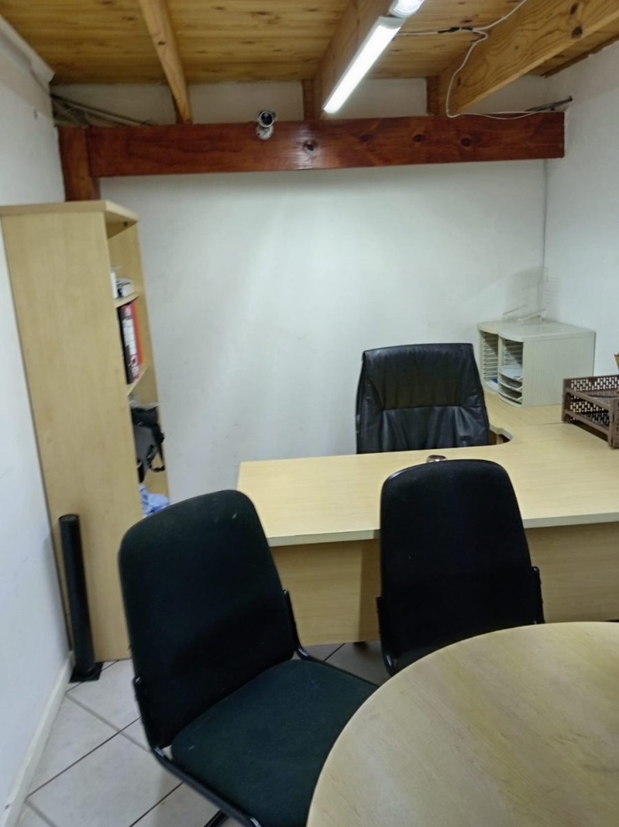  Bedroom Property for Sale in Vanderbijlpark CE 6 Gauteng