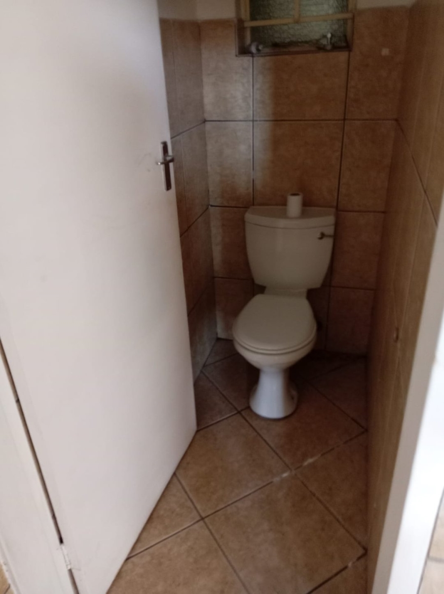  Bedroom Property for Sale in Vanderbijlpark CE 6 Gauteng