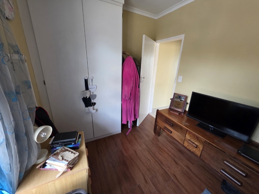 2 Bedroom Property for Sale in Magalieskruin Gauteng