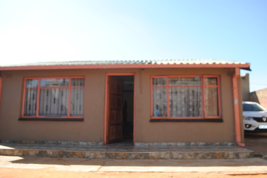 2 Bedroom Property for Sale in Naledi Gauteng