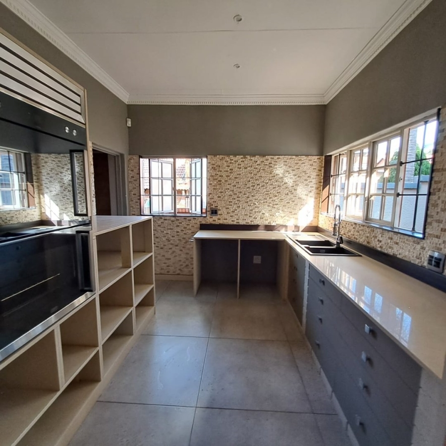 3 Bedroom Property for Sale in Amandasig Gauteng