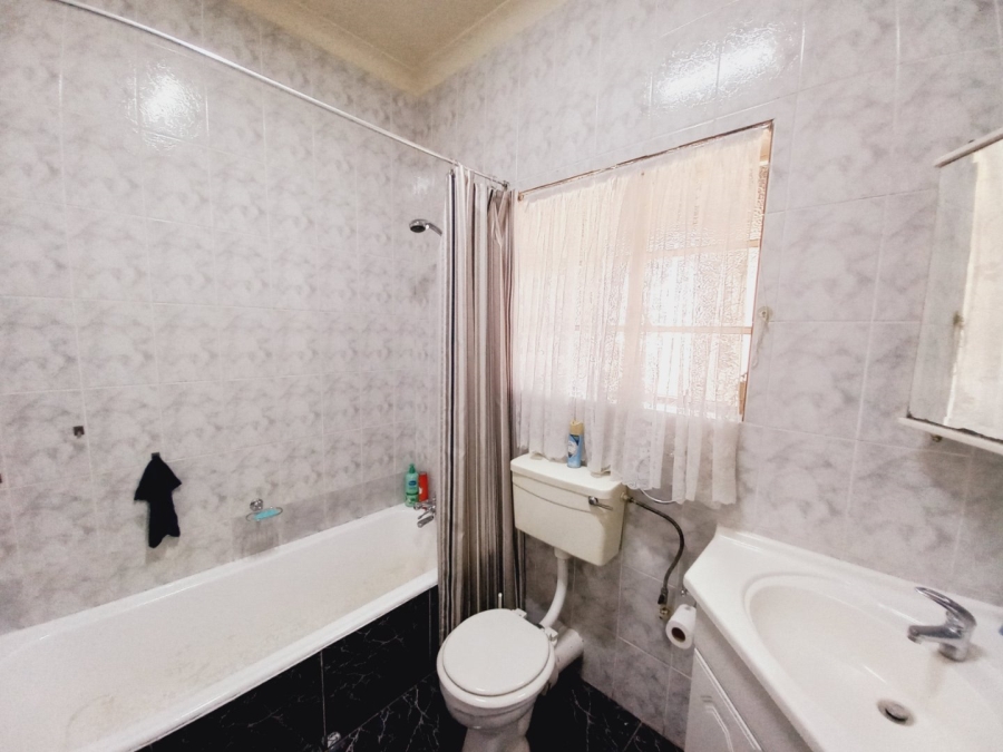 3 Bedroom Property for Sale in Symhurst Gauteng