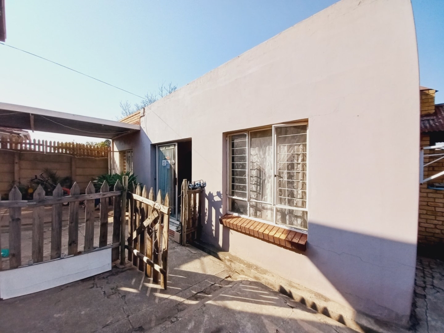 3 Bedroom Property for Sale in Symhurst Gauteng