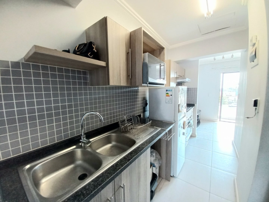 1 Bedroom Property for Sale in Sebenza Gauteng