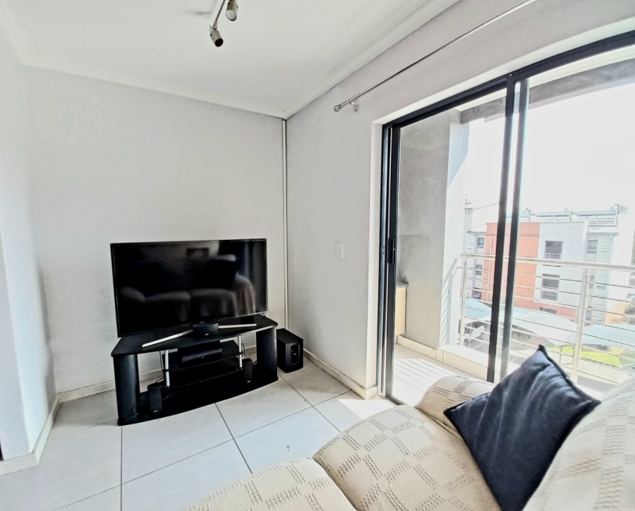 1 Bedroom Property for Sale in Sebenza Gauteng