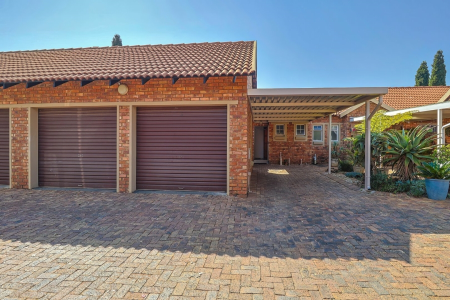 2 Bedroom Property for Sale in Amberfield Gauteng
