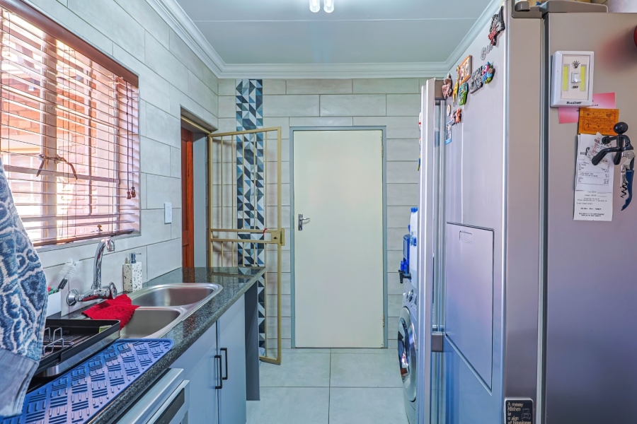 2 Bedroom Property for Sale in Amberfield Gauteng