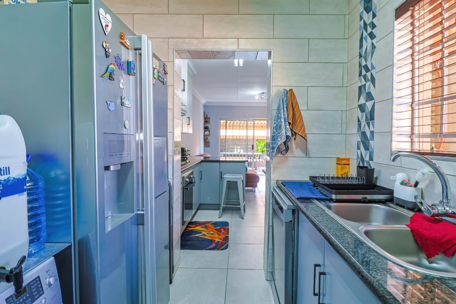 2 Bedroom Property for Sale in Amberfield Gauteng