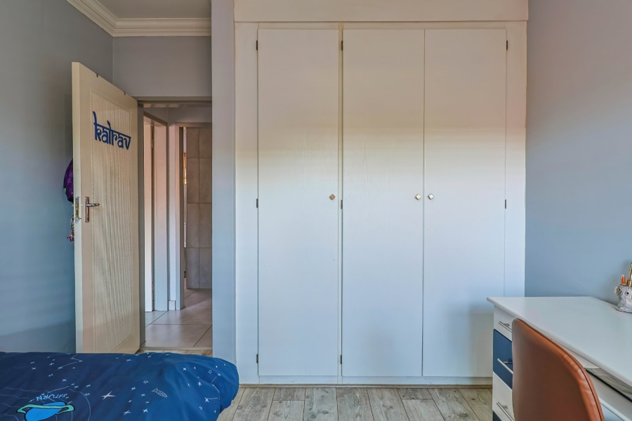 2 Bedroom Property for Sale in Amberfield Gauteng