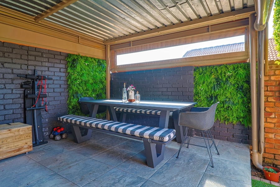 2 Bedroom Property for Sale in Amberfield Gauteng