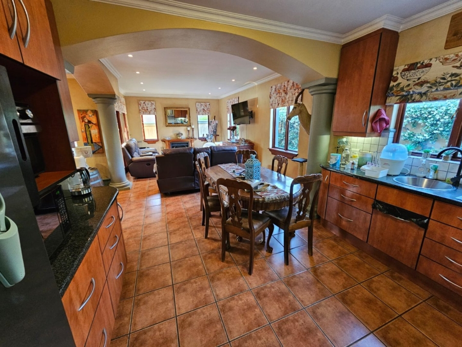 To Let 2 Bedroom Property for Rent in Faerie Glen Gauteng