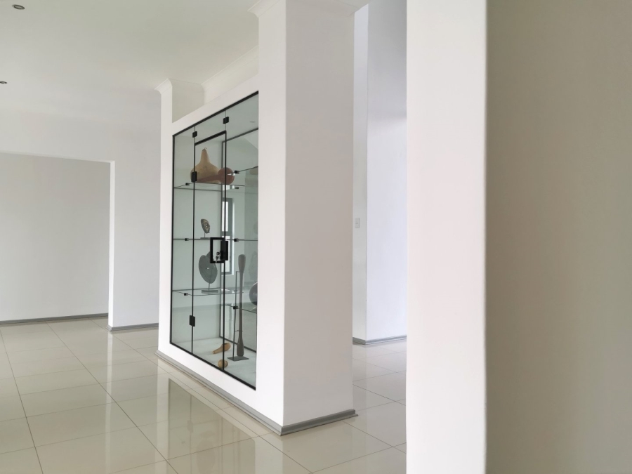5 Bedroom Property for Sale in Serengeti Lifestyle Estate Gauteng