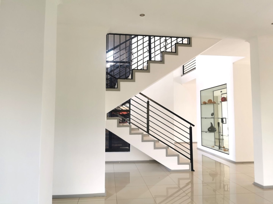 5 Bedroom Property for Sale in Serengeti Lifestyle Estate Gauteng